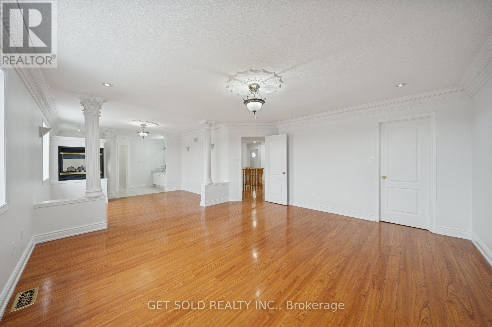 33 Tideland Drive, Brampton, Ontario  L7A 2W2 - Photo 15 - W12638742