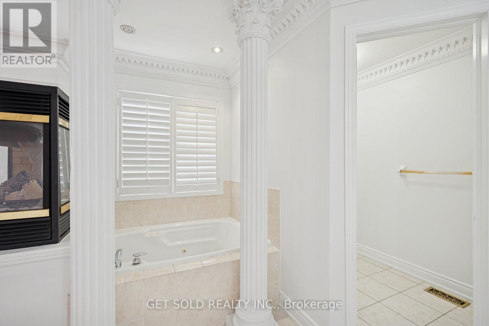 33 Tideland Drive, Brampton, Ontario  L7A 2W2 - Photo 18 - W12638742