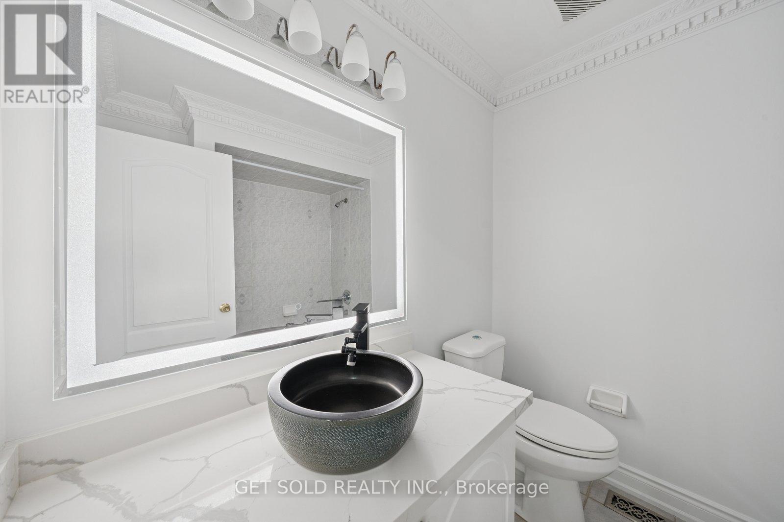 33 Tideland Drive, Brampton, Ontario  L7A 2W2 - Photo 21 - W12638742