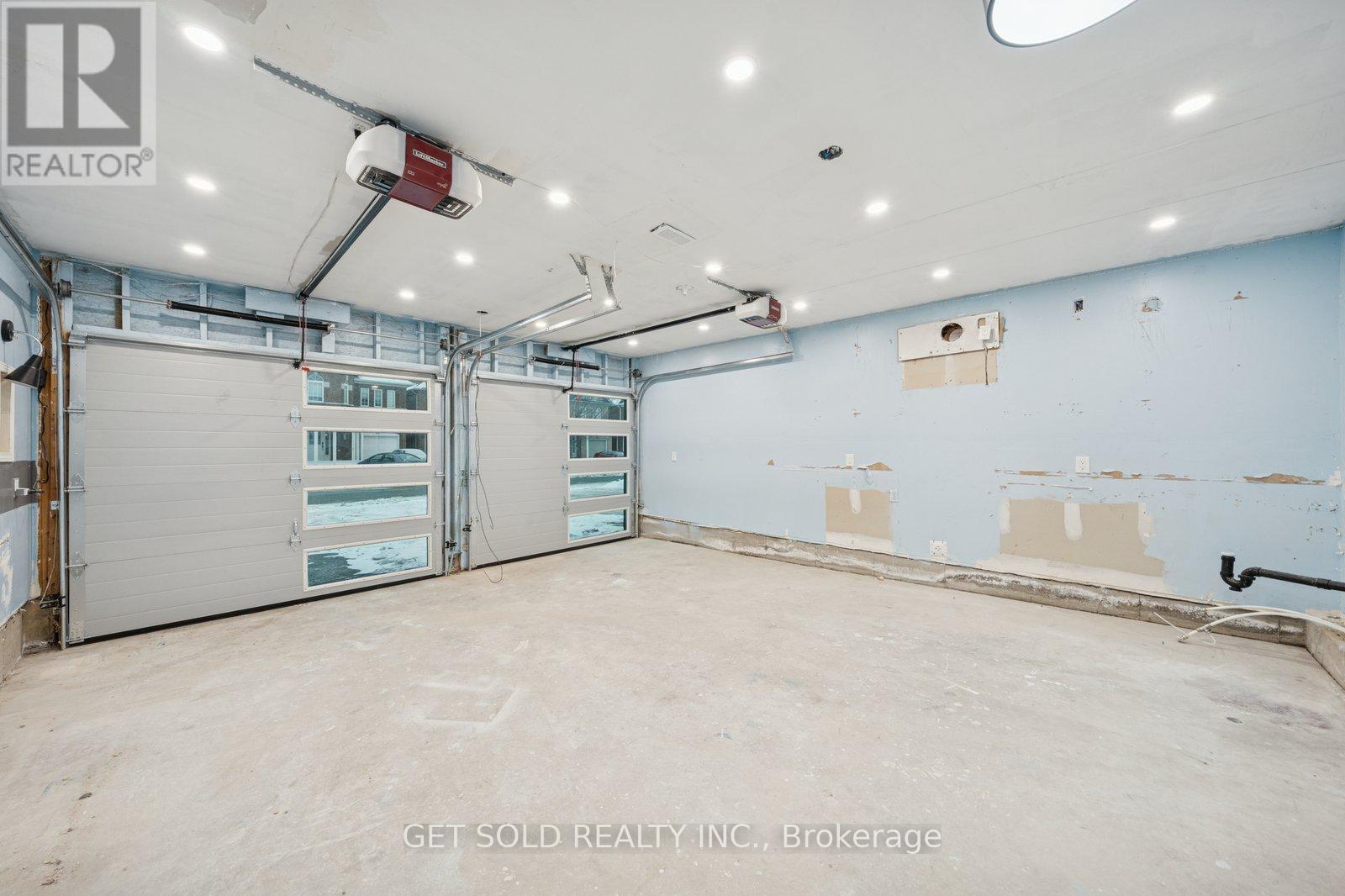 33 Tideland Drive, Brampton, Ontario  L7A 2W2 - Photo 23 - W12638742