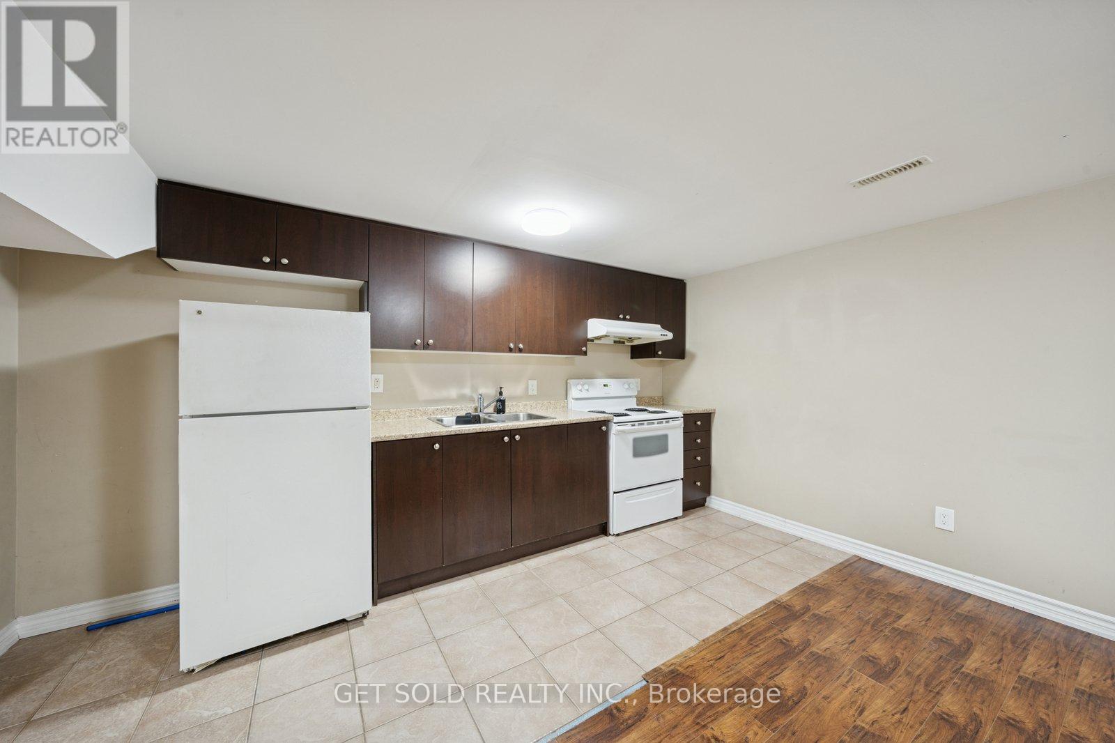 33 Tideland Drive, Brampton, Ontario  L7A 2W2 - Photo 25 - W12638742