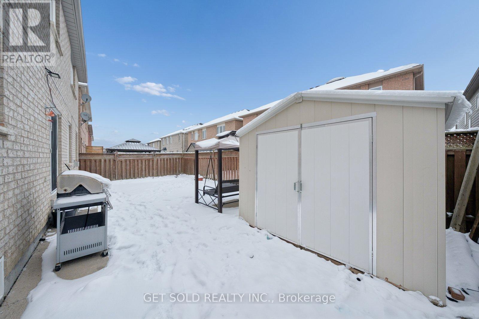 33 Tideland Drive, Brampton, Ontario  L7A 2W2 - Photo 32 - W12638742