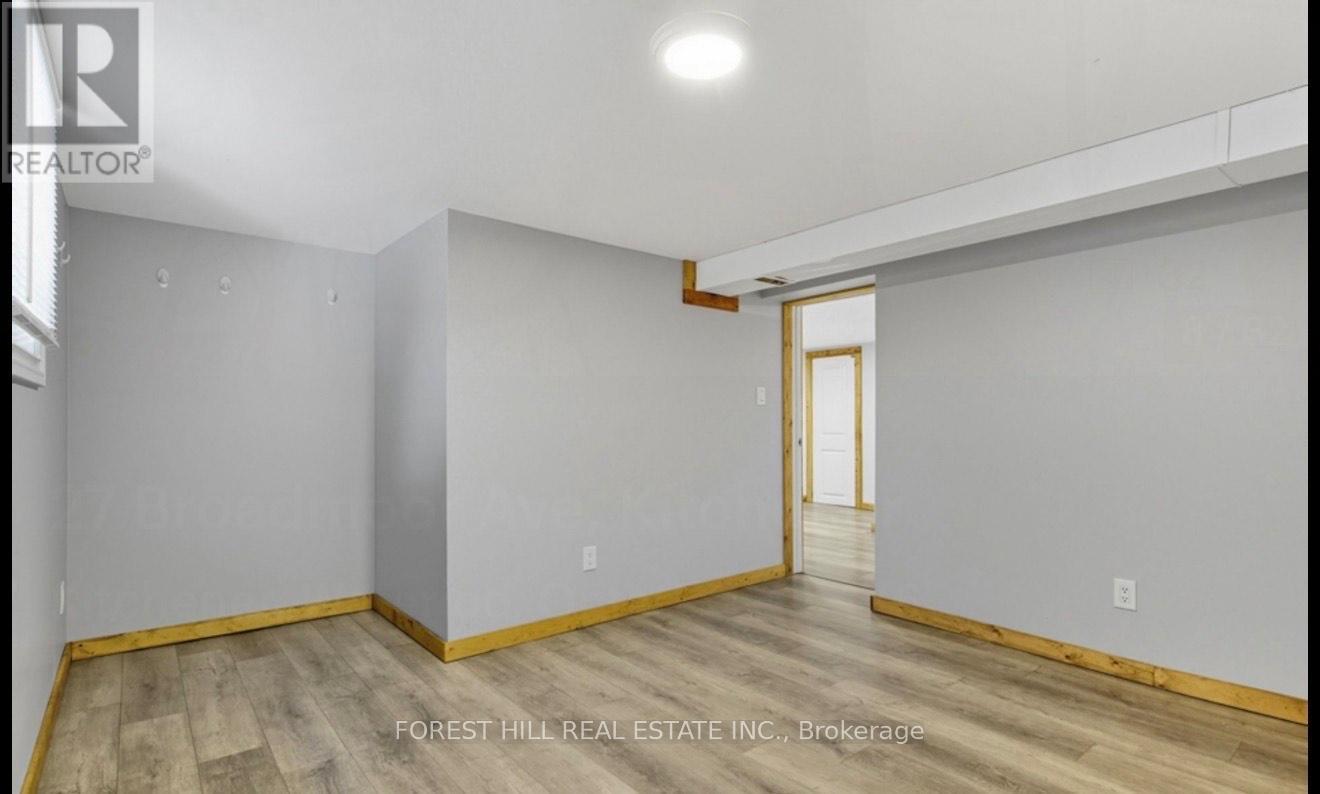 Bsmt - 27 Broadmoor Avenue, Kitchener, Ontario  N2C 1Y6 - Photo 6 - X12638674