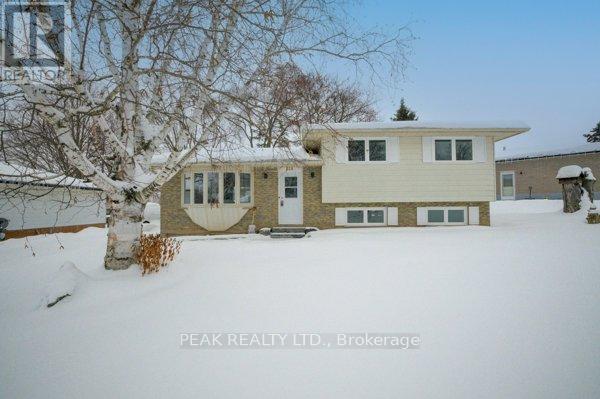 659 GLADSTONE DRIVE, Woodstock, Ontario