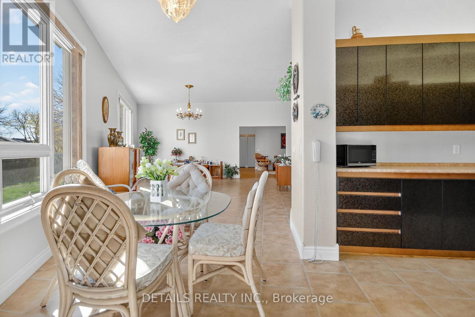 7 Eagle Chase Court, Ottawa, Ontario  K2J 3N5 - Photo 22 - X12478005