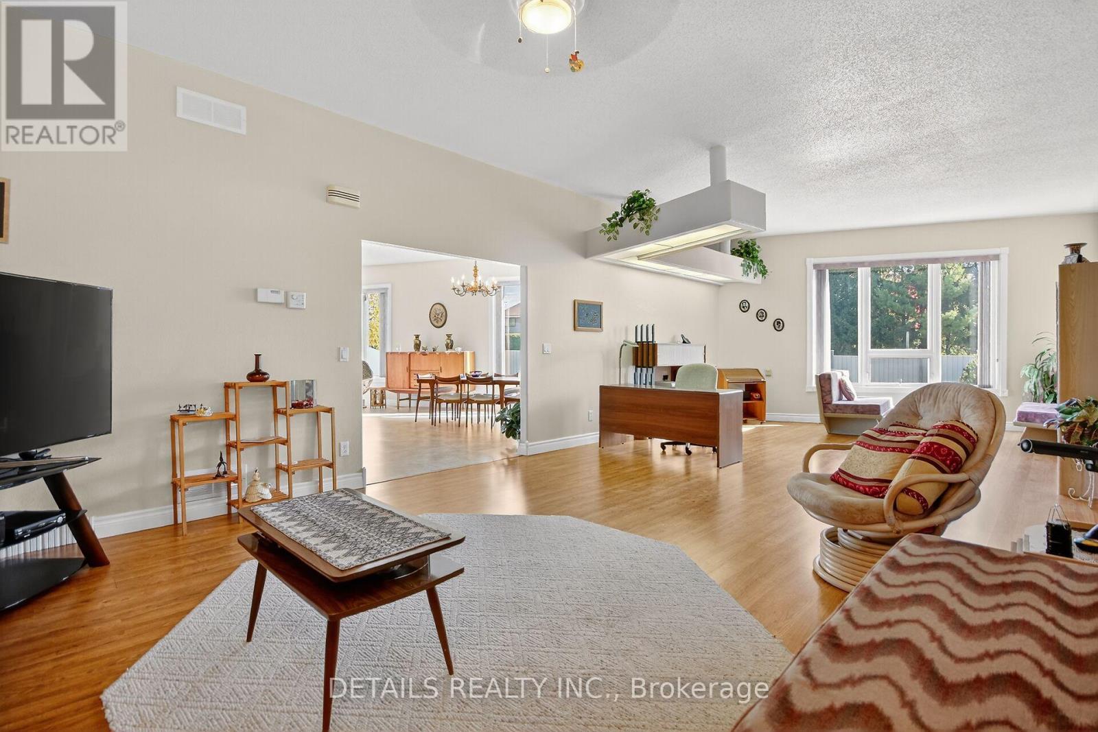 7 Eagle Chase Court, Ottawa, Ontario  K2J 3N5 - Photo 26 - X12478005