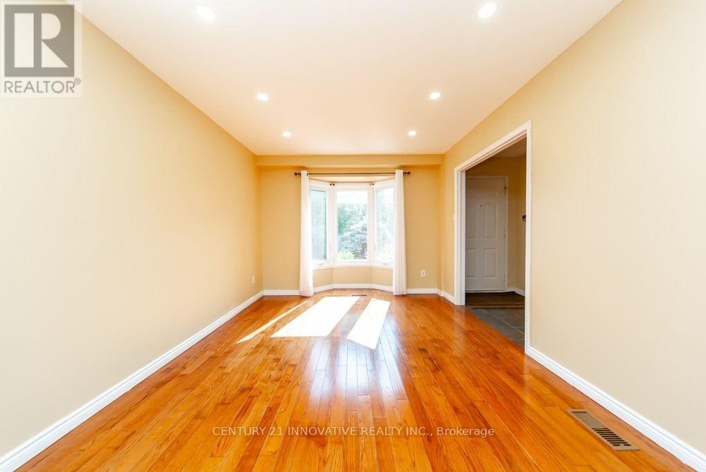 Main - 16 Long Drive, Whitby, Ontario  L1N 8E1 - Photo 2 - E12559638