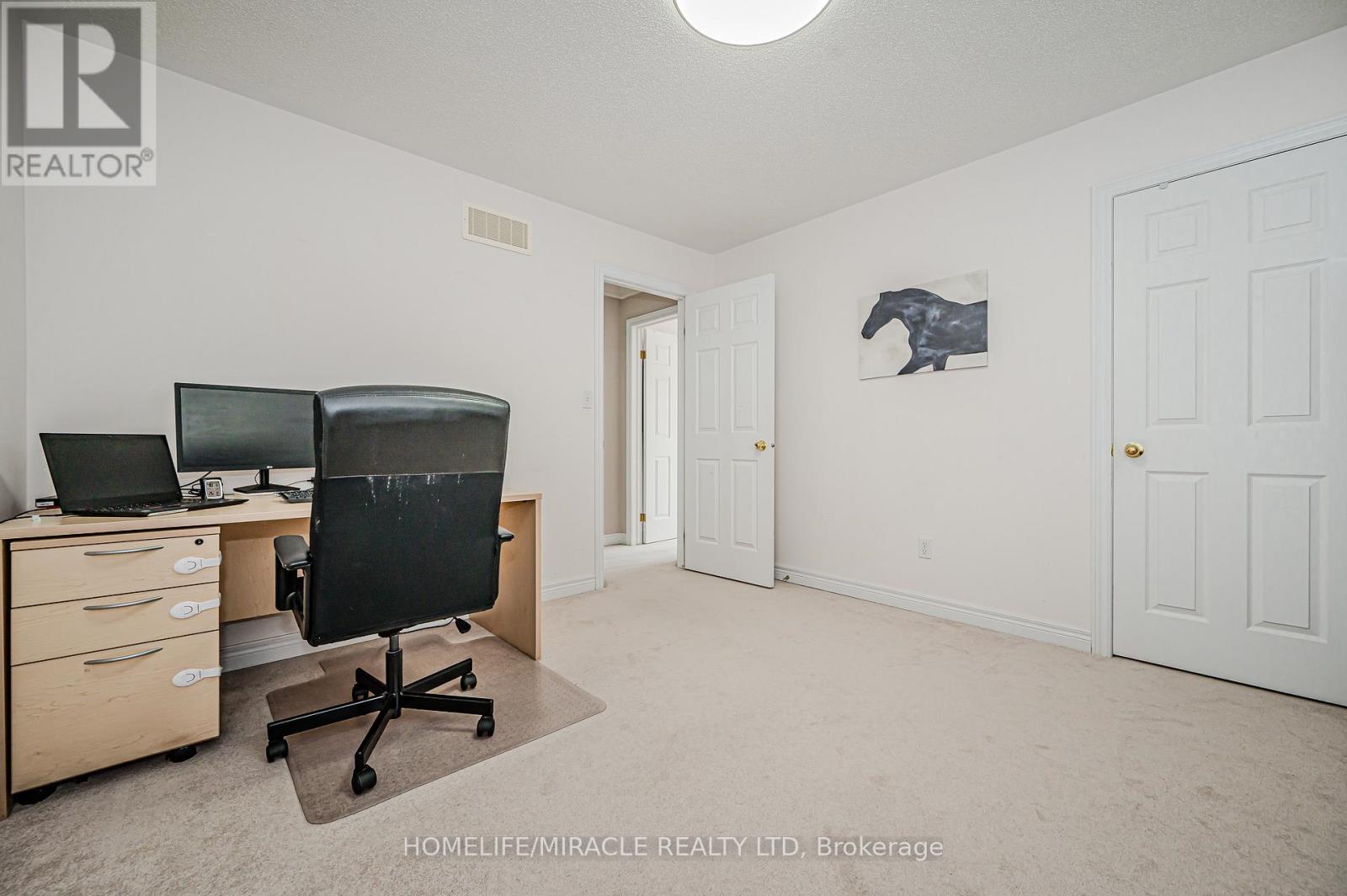 80 Meadowbank Drive, Hamilton, Ontario  L9B 2Y1 - Photo 33 - X12637726