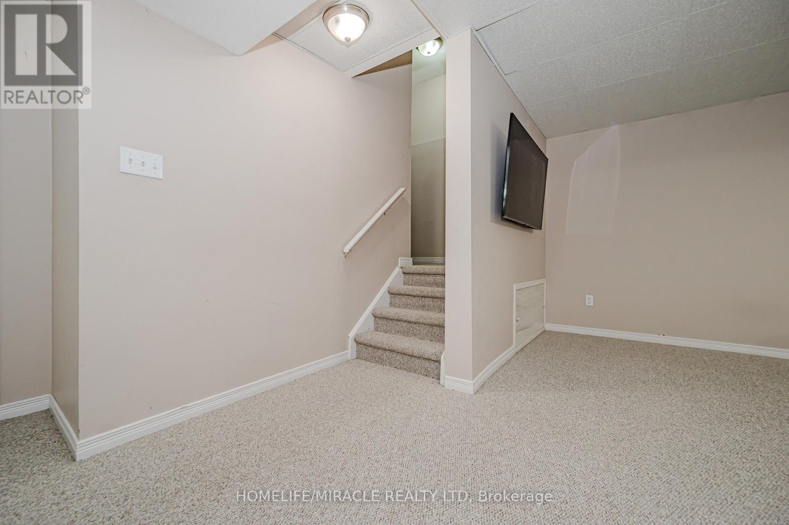 80 Meadowbank Drive, Hamilton, Ontario  L9B 2Y1 - Photo 35 - X12637726