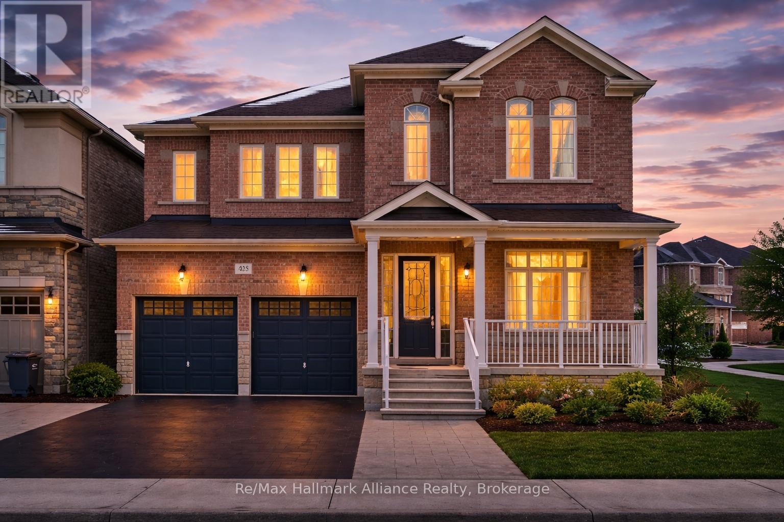 425 Threshing Mill Boulevard, Oakville, Ontario  L6H 0T4 - Photo 1 - W12638820