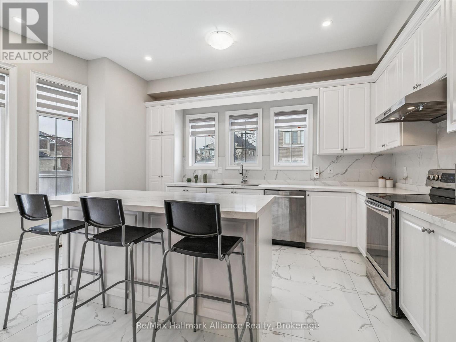 425 Threshing Mill Boulevard, Oakville, Ontario  L6H 0T4 - Photo 12 - W12638820