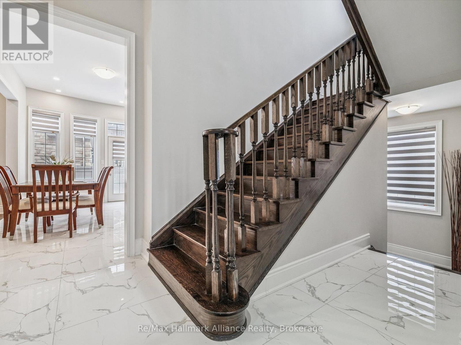 425 Threshing Mill Boulevard, Oakville, Ontario  L6H 0T4 - Photo 16 - W12638820