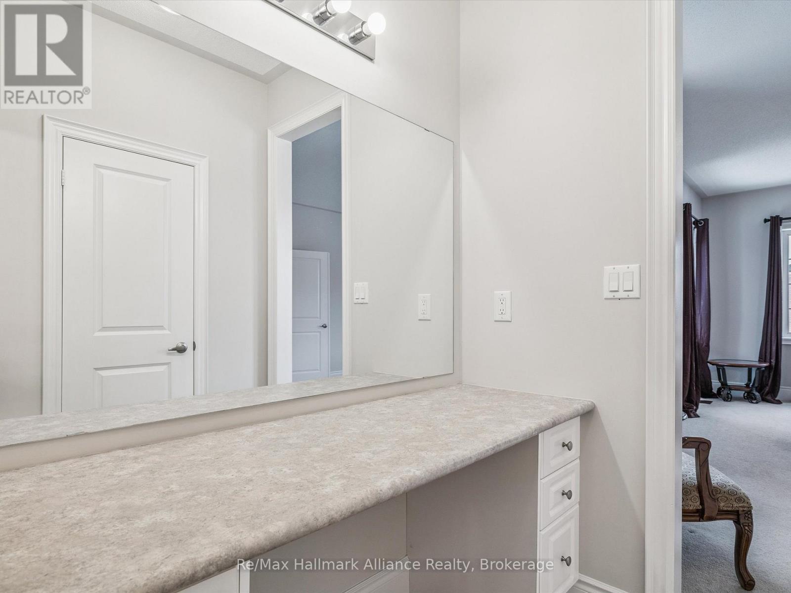 425 Threshing Mill Boulevard, Oakville, Ontario  L6H 0T4 - Photo 26 - W12638820