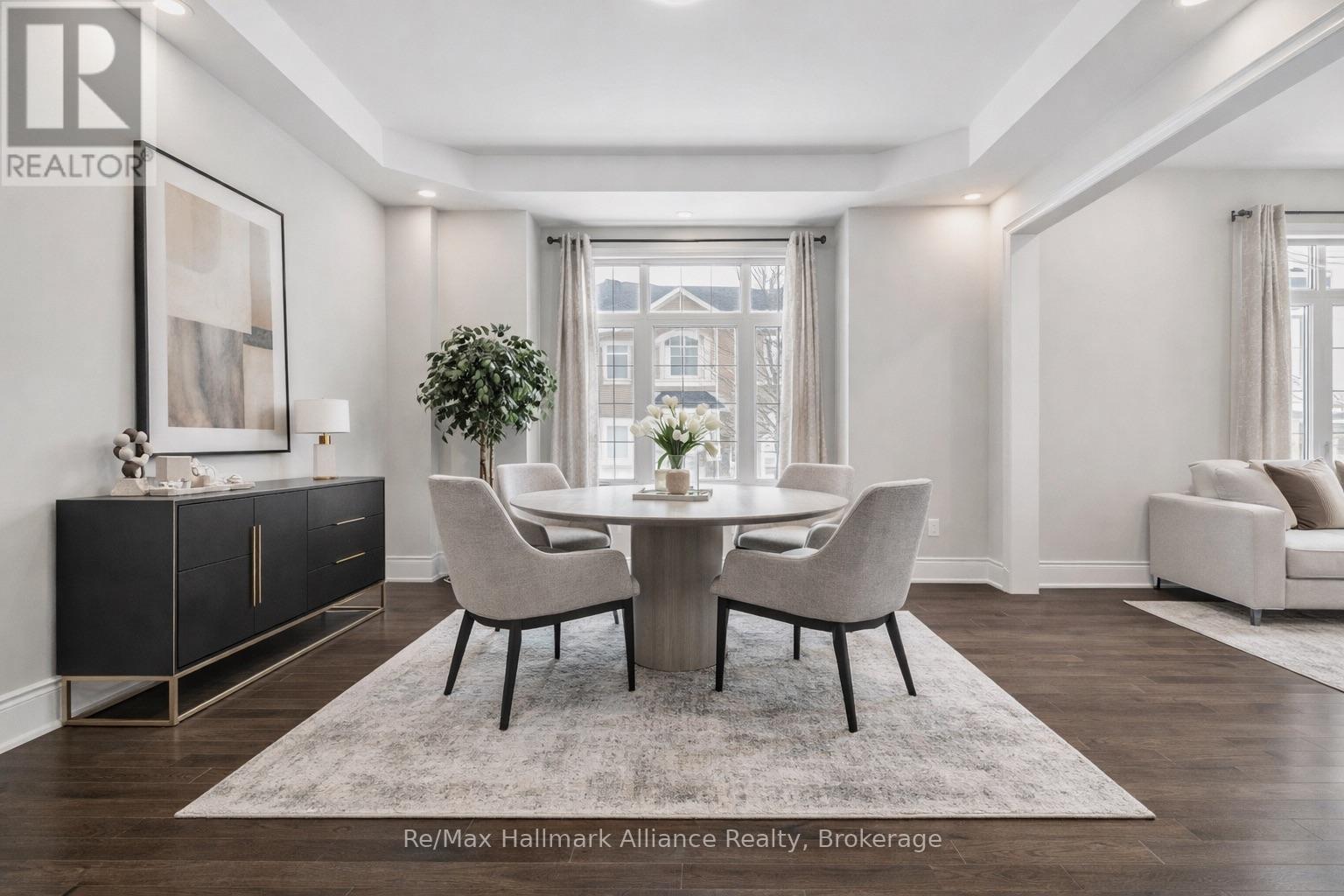 425 Threshing Mill Boulevard, Oakville, Ontario  L6H 0T4 - Photo 4 - W12638820