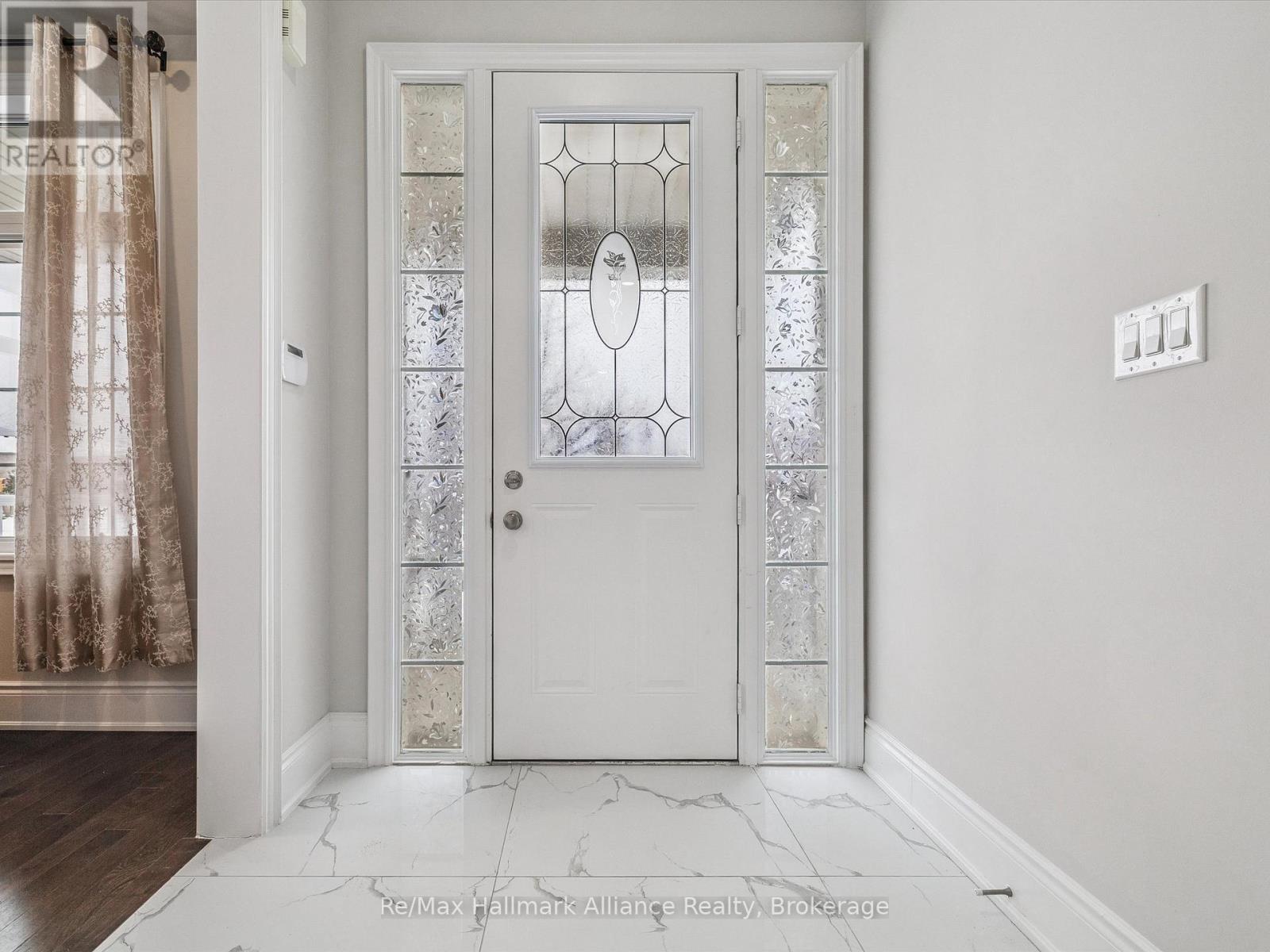 425 Threshing Mill Boulevard, Oakville, Ontario  L6H 0T4 - Photo 5 - W12638820