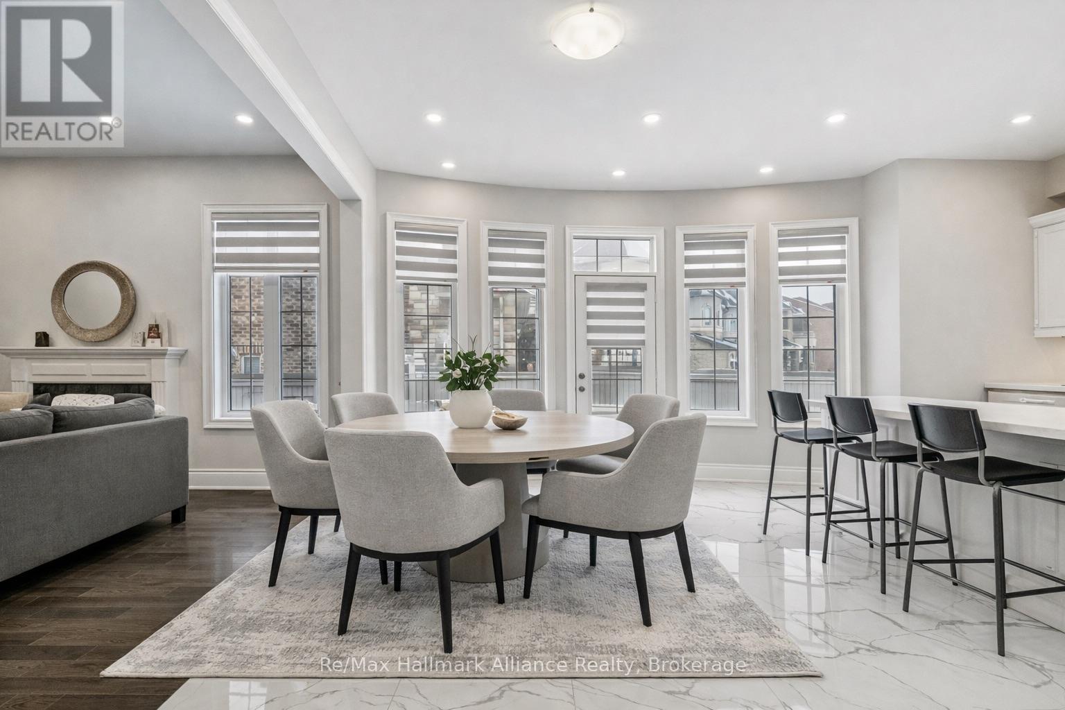 425 Threshing Mill Boulevard, Oakville, Ontario  L6H 0T4 - Photo 8 - W12638820