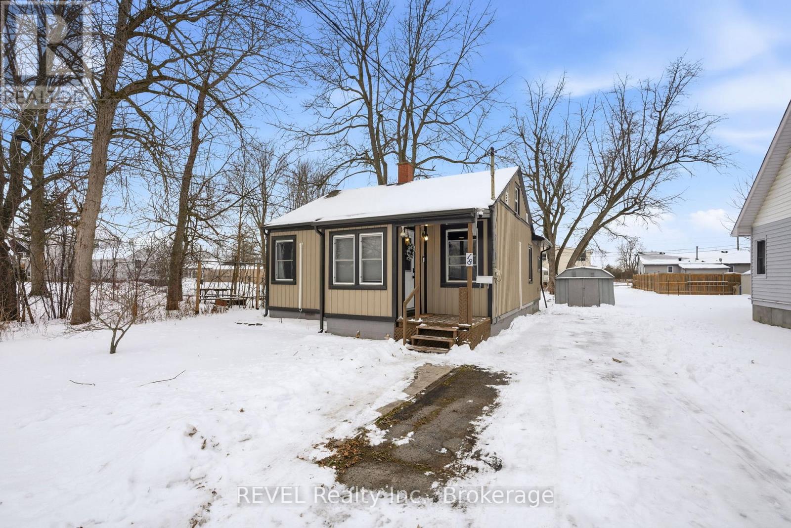 18 KINGSMILL STREET, Fort Erie, Ontario