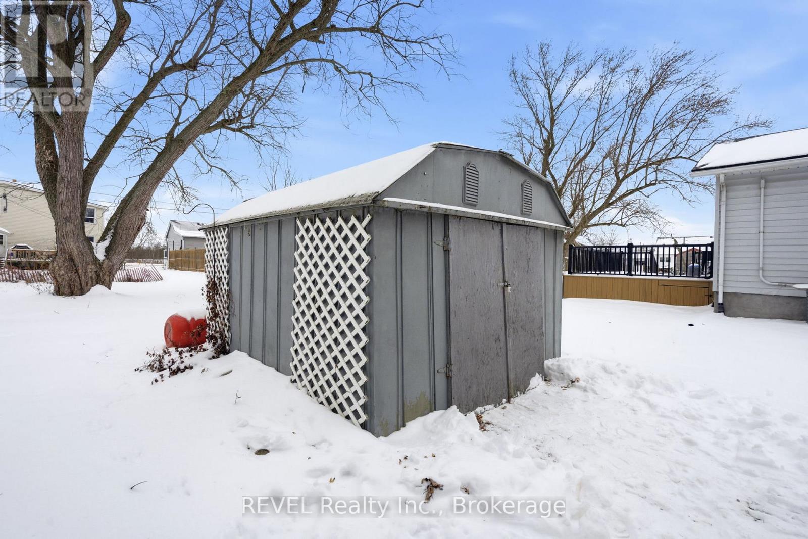 18 Kingsmill Street, Fort Erie, Ontario  L2A 4E3 - Photo 24 - X12638766