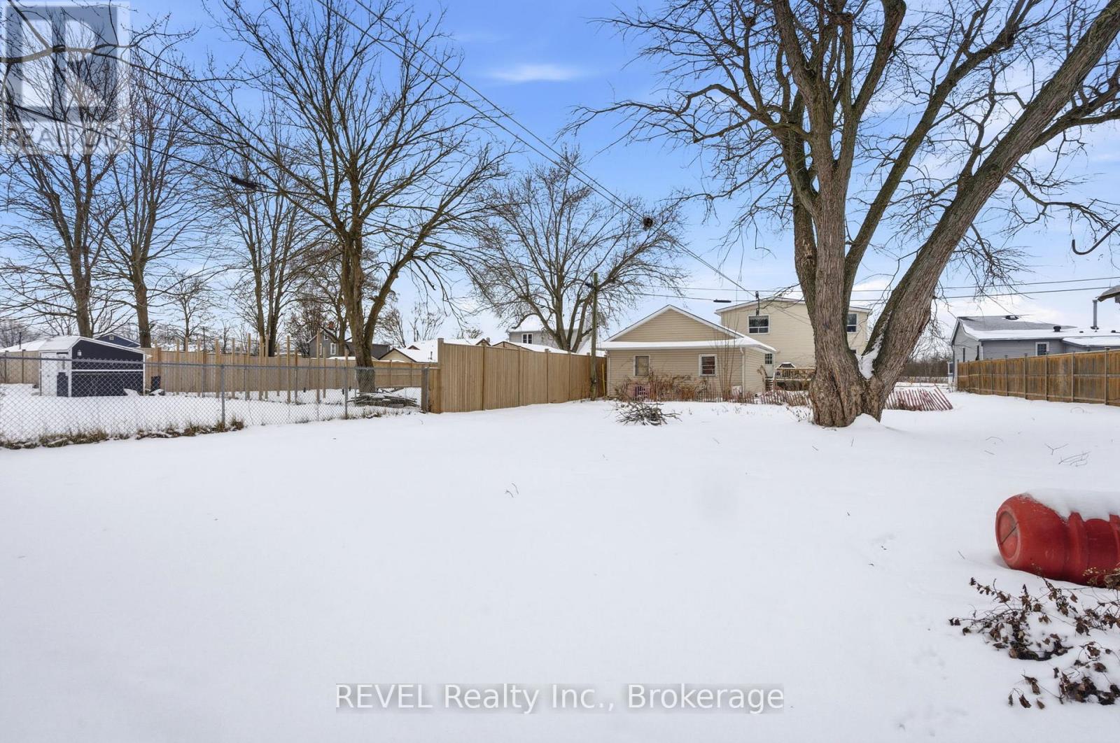 18 Kingsmill Street, Fort Erie, Ontario  L2A 4E3 - Photo 25 - X12638766