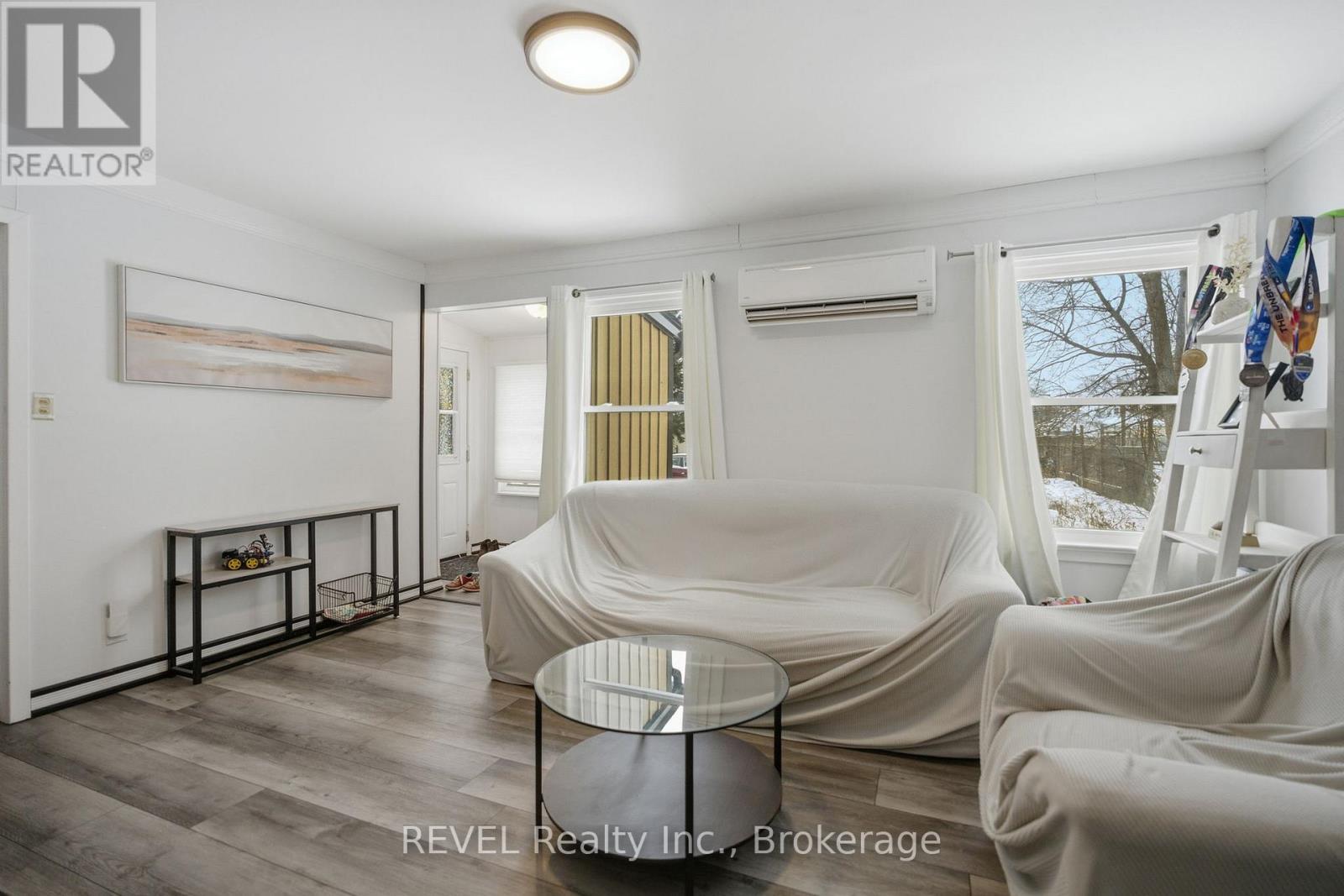 18 Kingsmill Street, Fort Erie, Ontario  L2A 4E3 - Photo 8 - X12638766