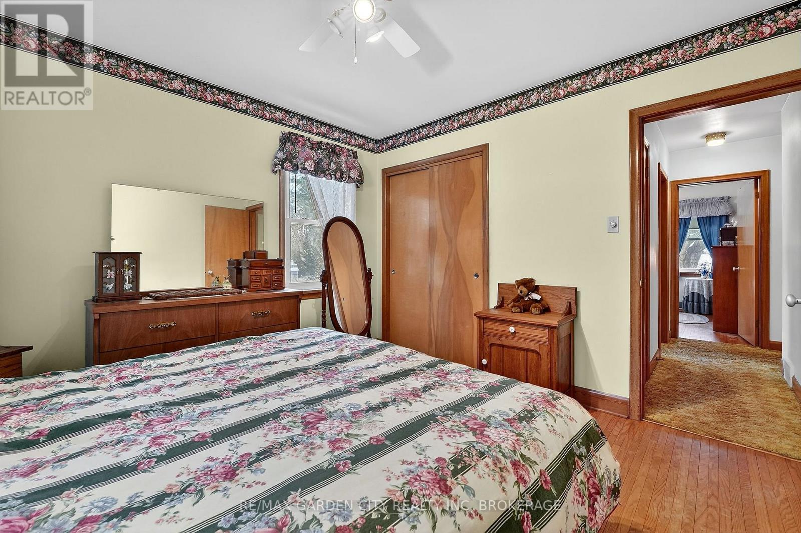 13 Chestnut Street, Pelham (Fonthill), Ontario  L0S 1E3 - Photo 15 - X12638834