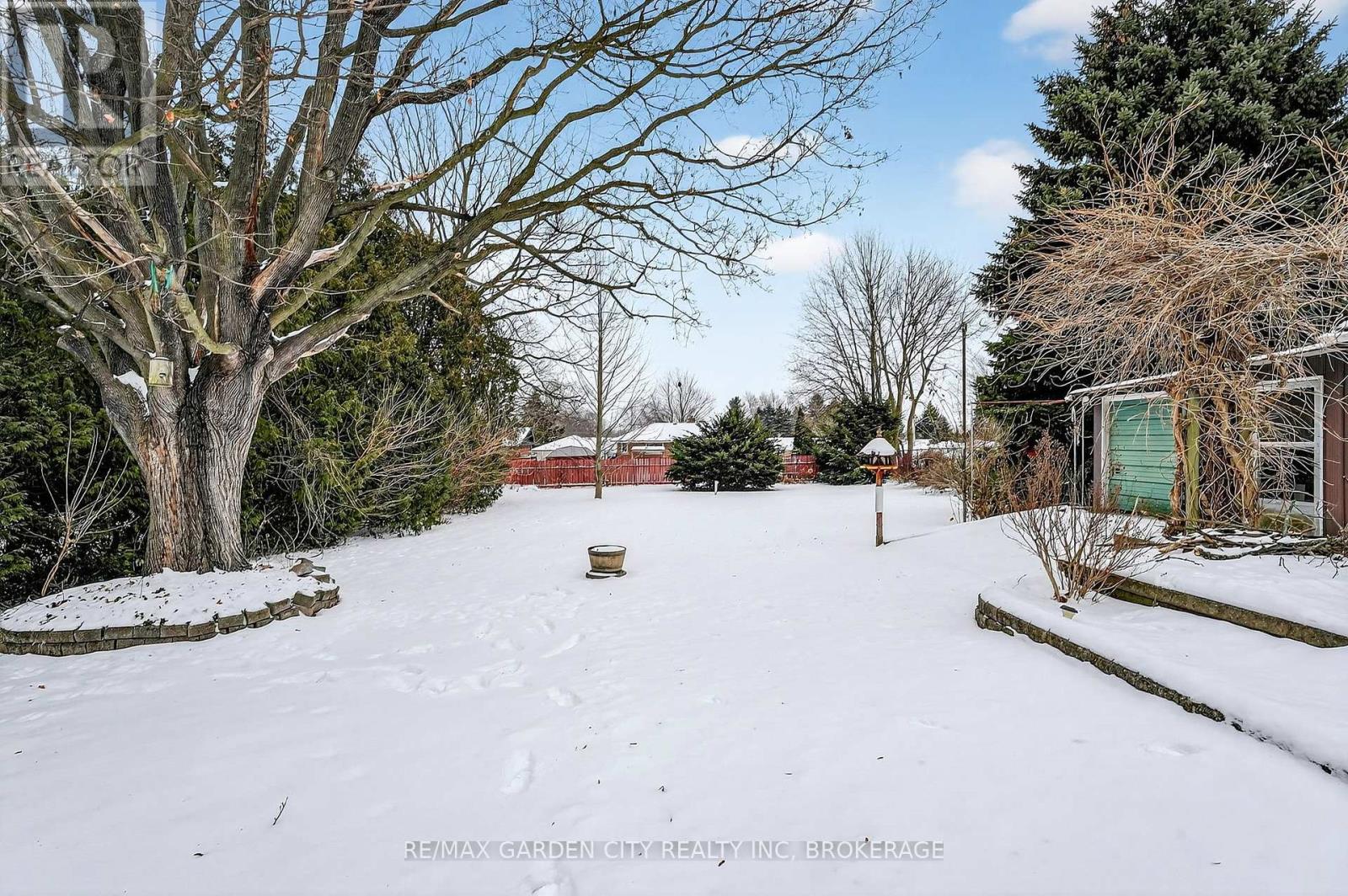 13 Chestnut Street, Pelham (Fonthill), Ontario  L0S 1E3 - Photo 33 - X12638834