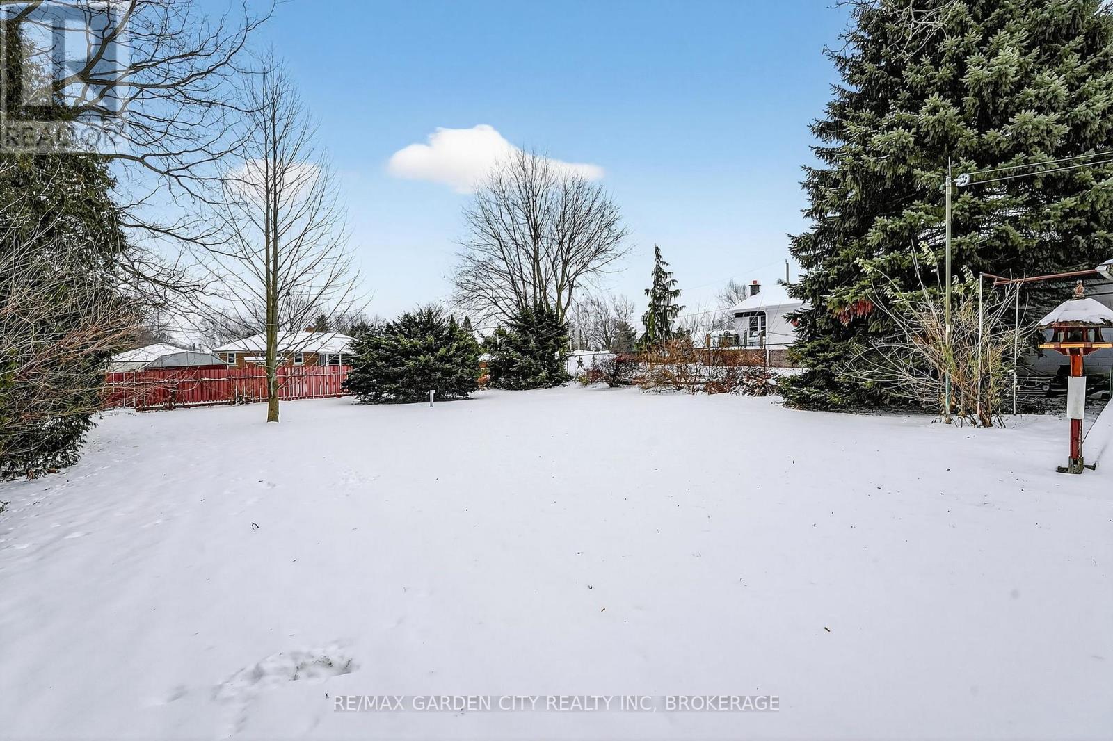 13 Chestnut Street, Pelham (Fonthill), Ontario  L0S 1E3 - Photo 34 - X12638834