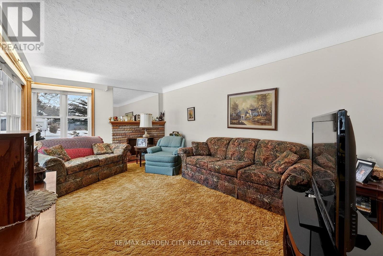 13 Chestnut Street, Pelham (Fonthill), Ontario  L0S 1E3 - Photo 7 - X12638834