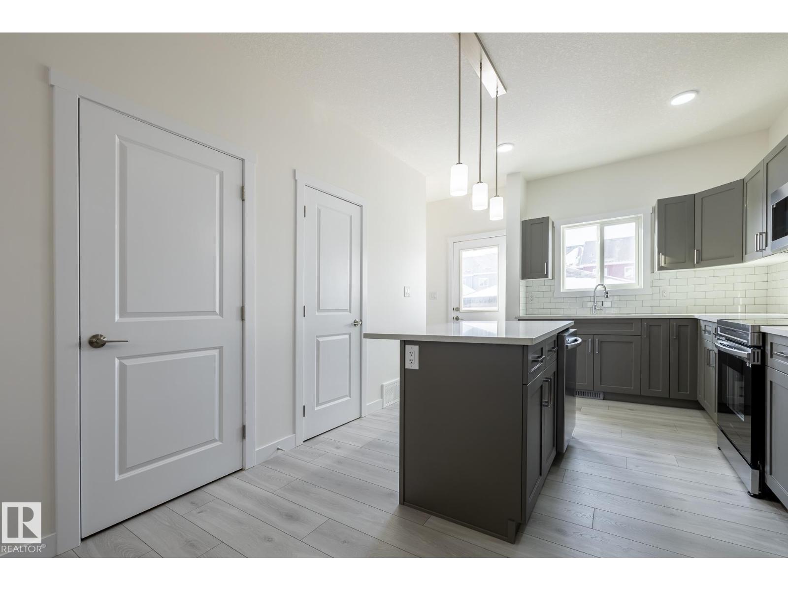 15647 2 St Ne, Edmonton, Alberta  T5Y 6K8 - Photo 8 - E4468281