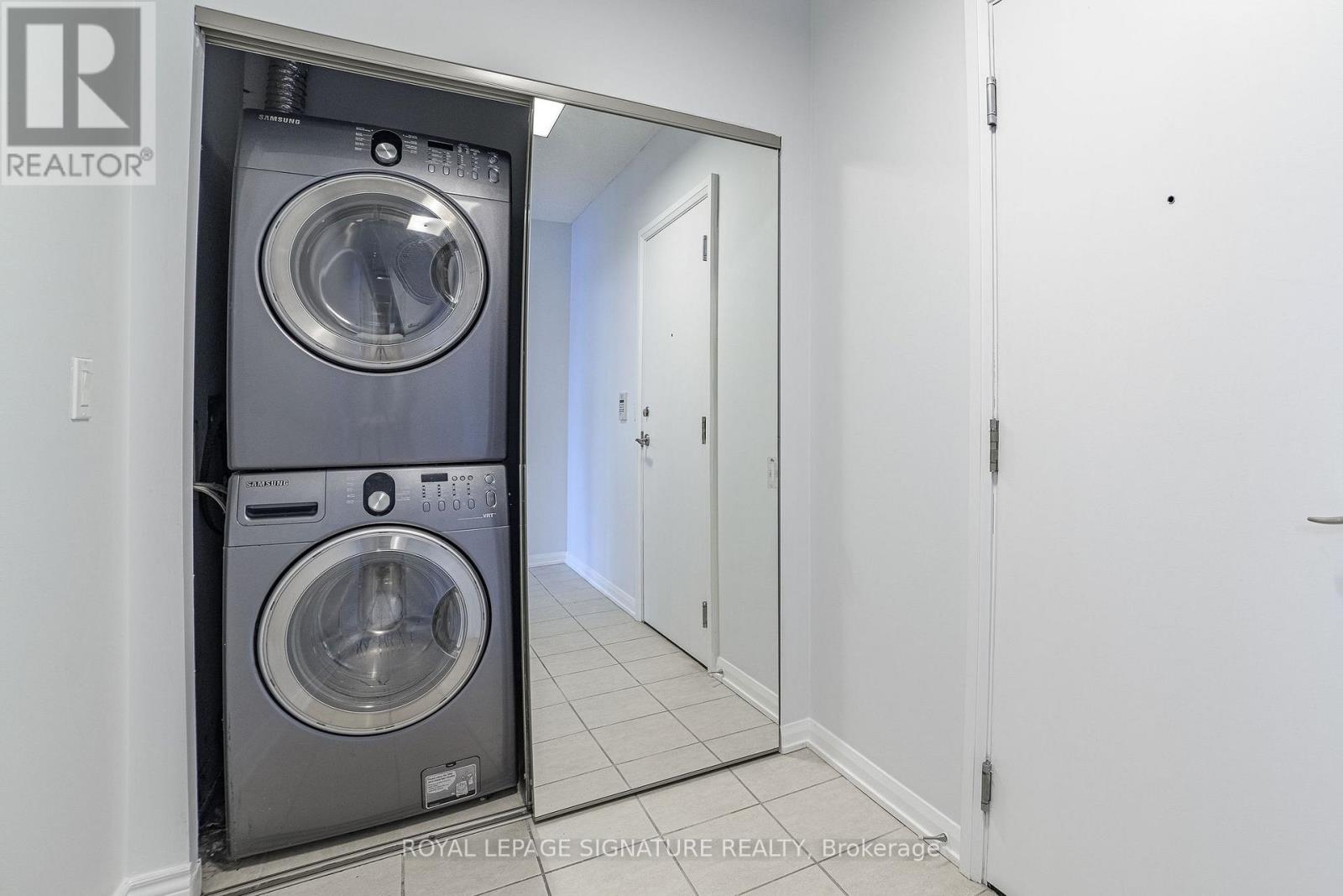 402 - 11 Soho Street, Toronto, Ontario  M5T 3L7 - Photo 16 - C12638774