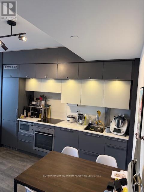 4705 - 15 Grenville Street W, Toronto, Ontario  M5Y 0B9 - Photo 9 - C12638808