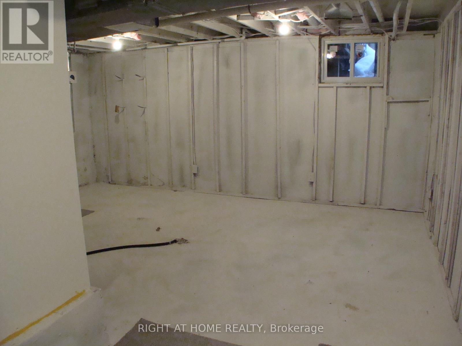 E3 - 63 Ferris Lane, Barrie, Ontario  L4M 5C4 - Photo 26 - S12456865