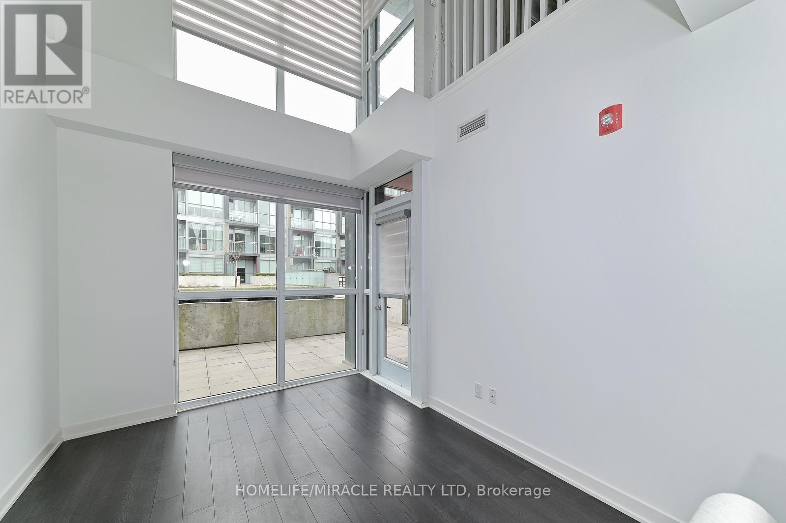 C203 - 5260 Dundas Street W, Burlington, Ontario  L7L 0J7 - Photo 7 - W12637354