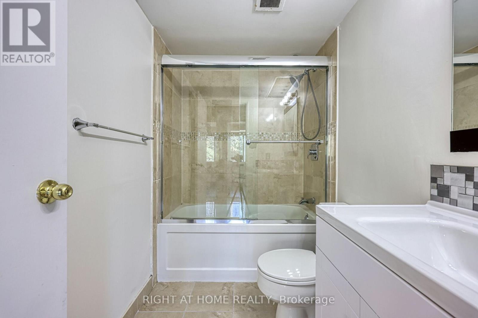 205 - 1580 Mississauga Valley Boulevard, Mississauga, Ontario  L5A 3T8 - Photo 16 - W12638730