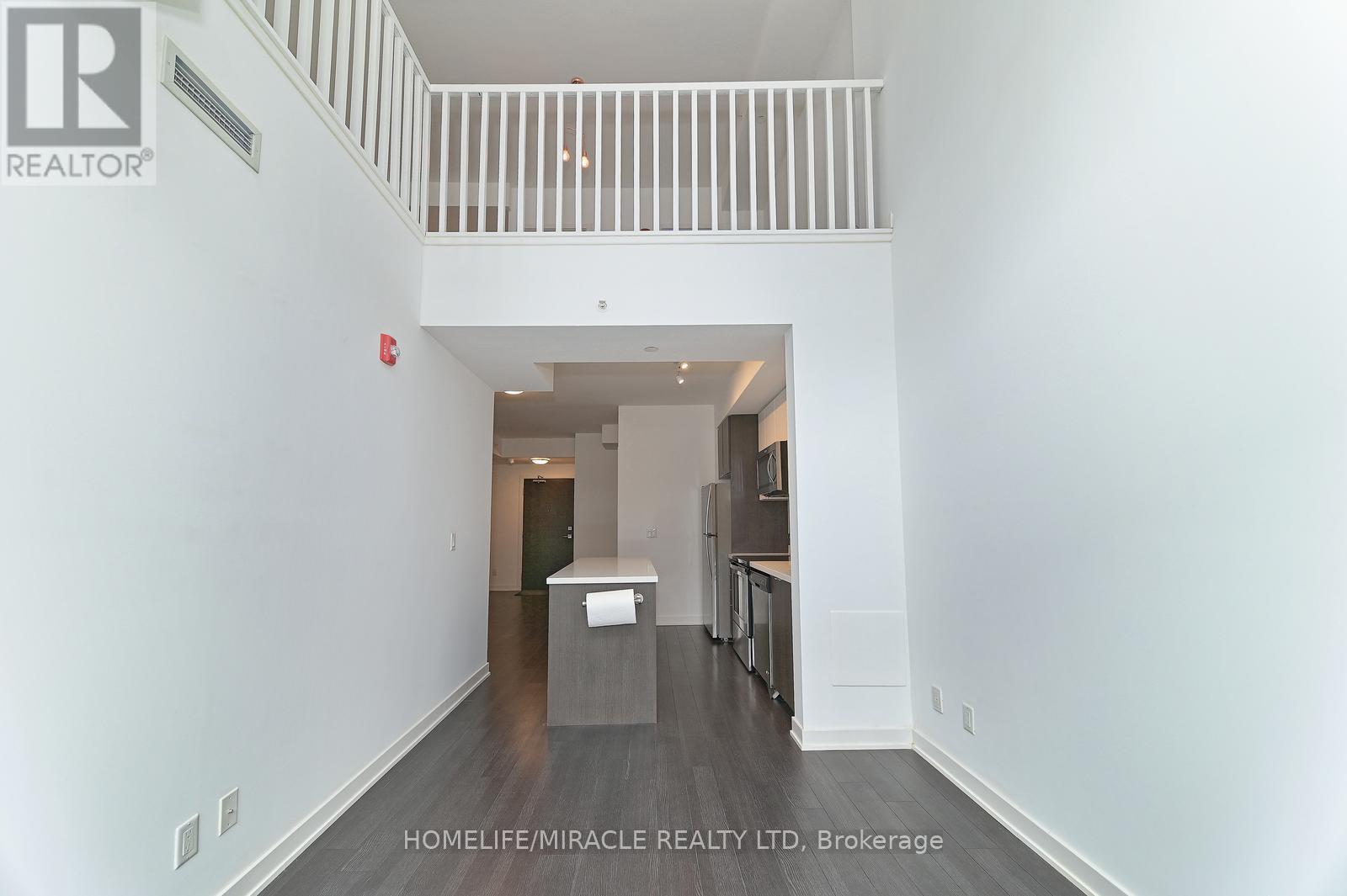 C203 - 5260 Dundas Street W, Burlington, Ontario  L7L 0J7 - Photo 6 - W12637354