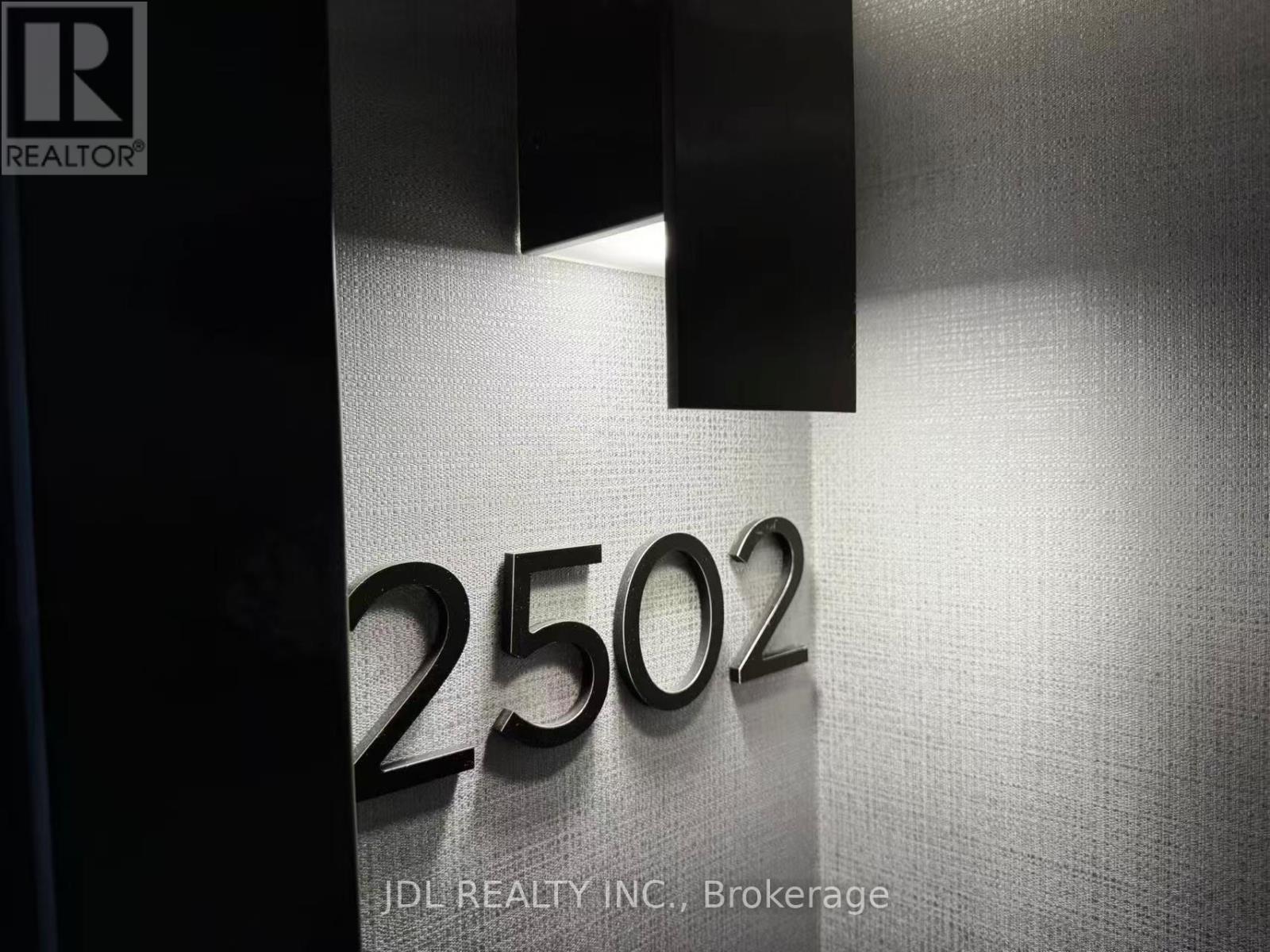 8 WATER WALK DRIVE, Markham, Ontario