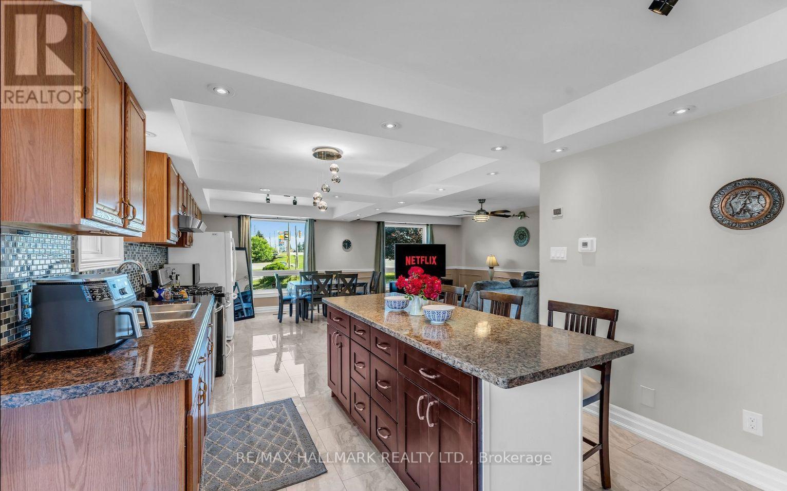 1060 Elgin Street, Newmarket, Ontario  L3Y 3C1 - Photo 13 - N12638828