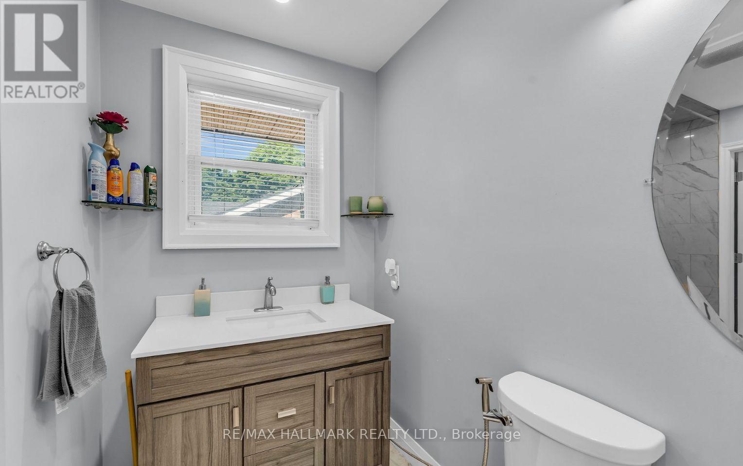 1060 Elgin Street, Newmarket, Ontario  L3Y 3C1 - Photo 22 - N12638828