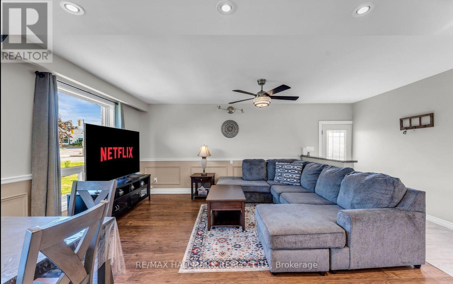 1060 Elgin Street, Newmarket, Ontario  L3Y 3C1 - Photo 7 - N12638828