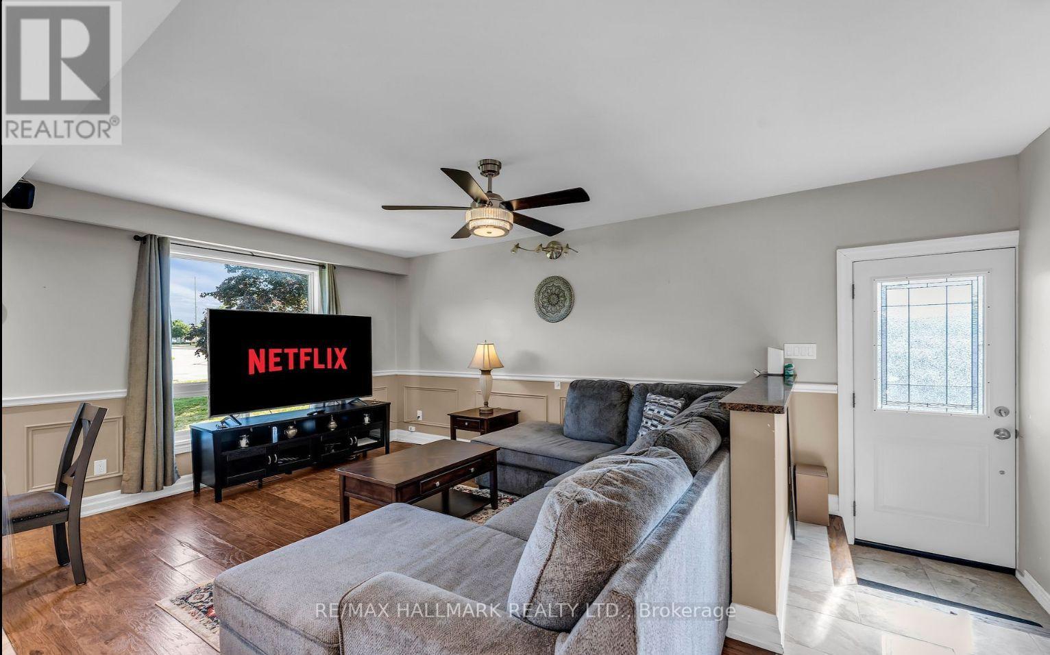 1060 Elgin Street, Newmarket, Ontario  L3Y 3C1 - Photo 9 - N12638828