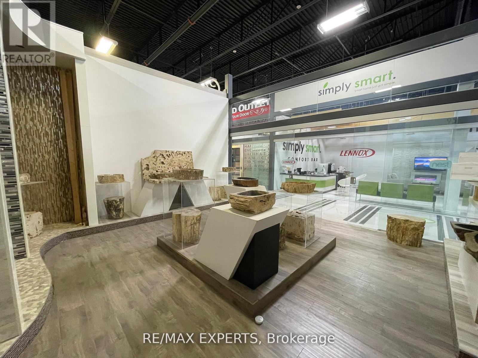 61 - 7250 Keele Street, Vaughan, Ontario  L4K 1Z8 - Photo 8 - N12638832