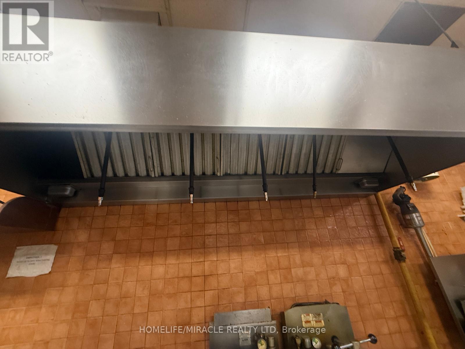 8 - 7 Anne Street S, Barrie, Ontario  L4N 2C4 - Photo 12 - S12638784