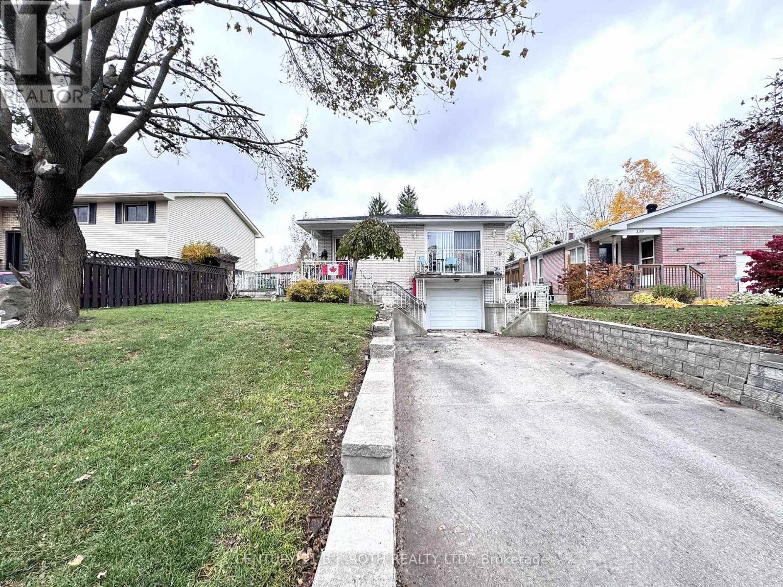 LOWER - 141 GUNN STREET, Barrie, Ontario