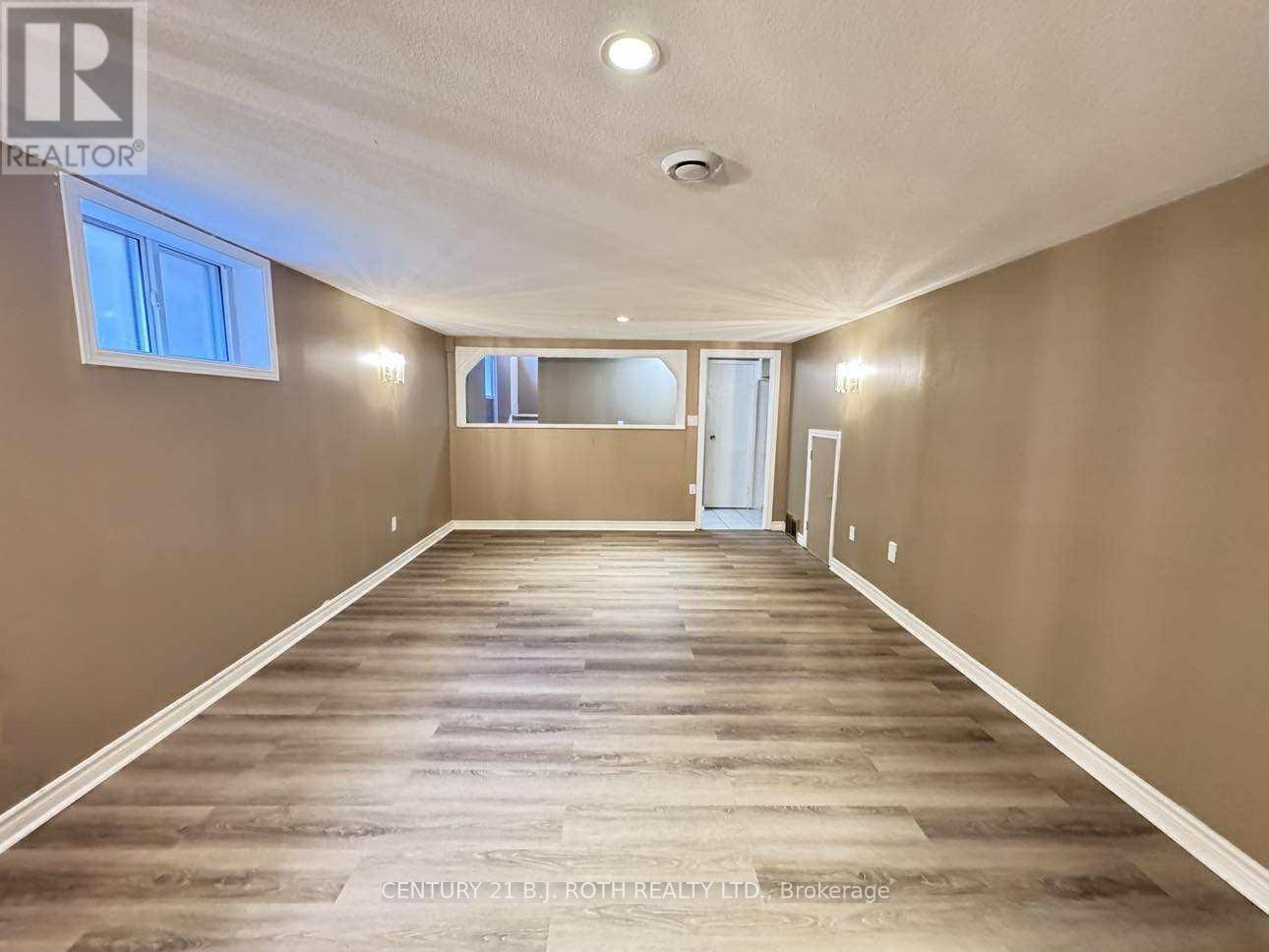 Lower - 141 Gunn Street, Barrie, Ontario  L4M 2H6 - Photo 3 - S12638812