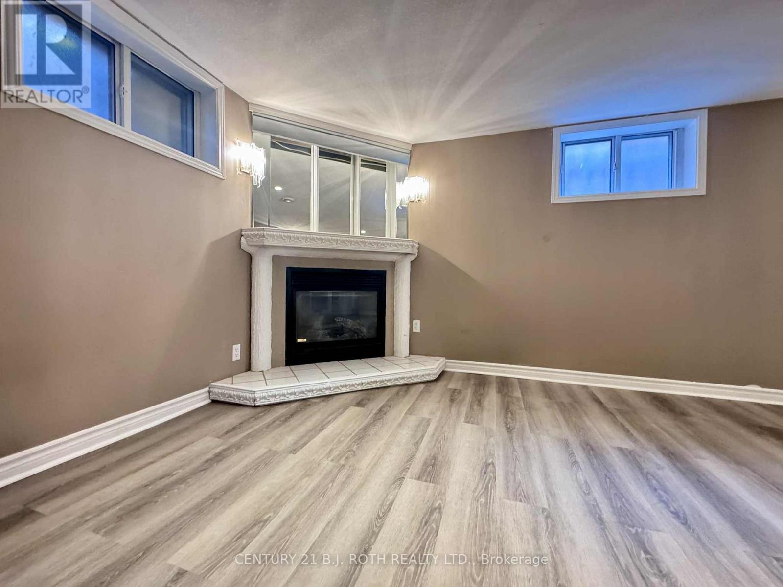 Lower - 141 Gunn Street, Barrie, Ontario  L4M 2H6 - Photo 4 - S12638812