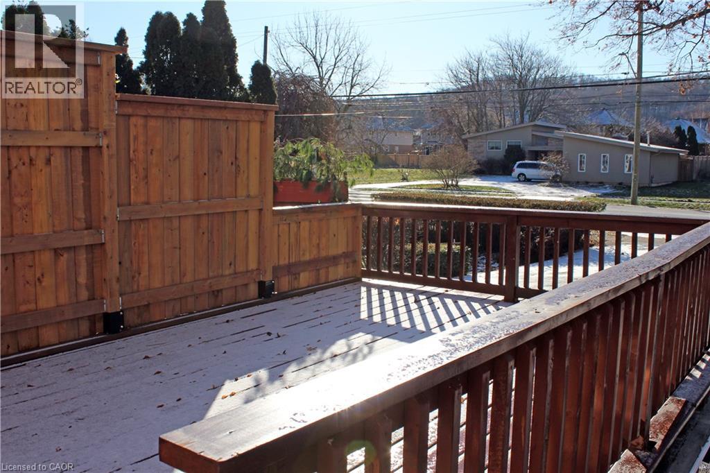 205 Main Street E, Grimsby, Ontario  L3M 1P5 - Photo 3 - 40793340