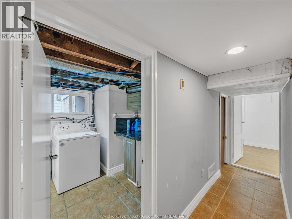 427 Indian, Windsor, Ontario N9C 2M3 - Photo 17 - 25031788