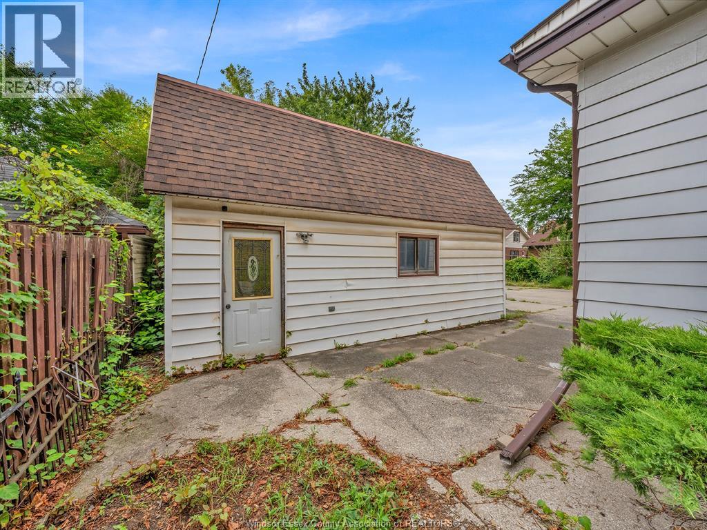 427 Indian, Windsor, Ontario N9C 2M3 - Photo 37 - 25031788