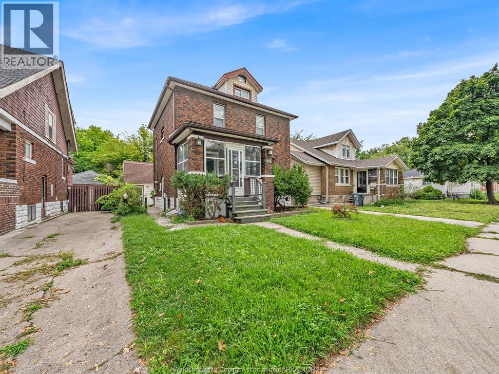 427 Indian, Windsor, Ontario N9C 2M3 - Photo 36 - 25031788