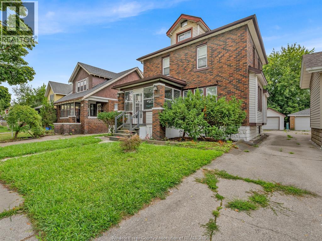 427 Indian, Windsor, Ontario N9C 2M3 - Photo 38 - 25031788